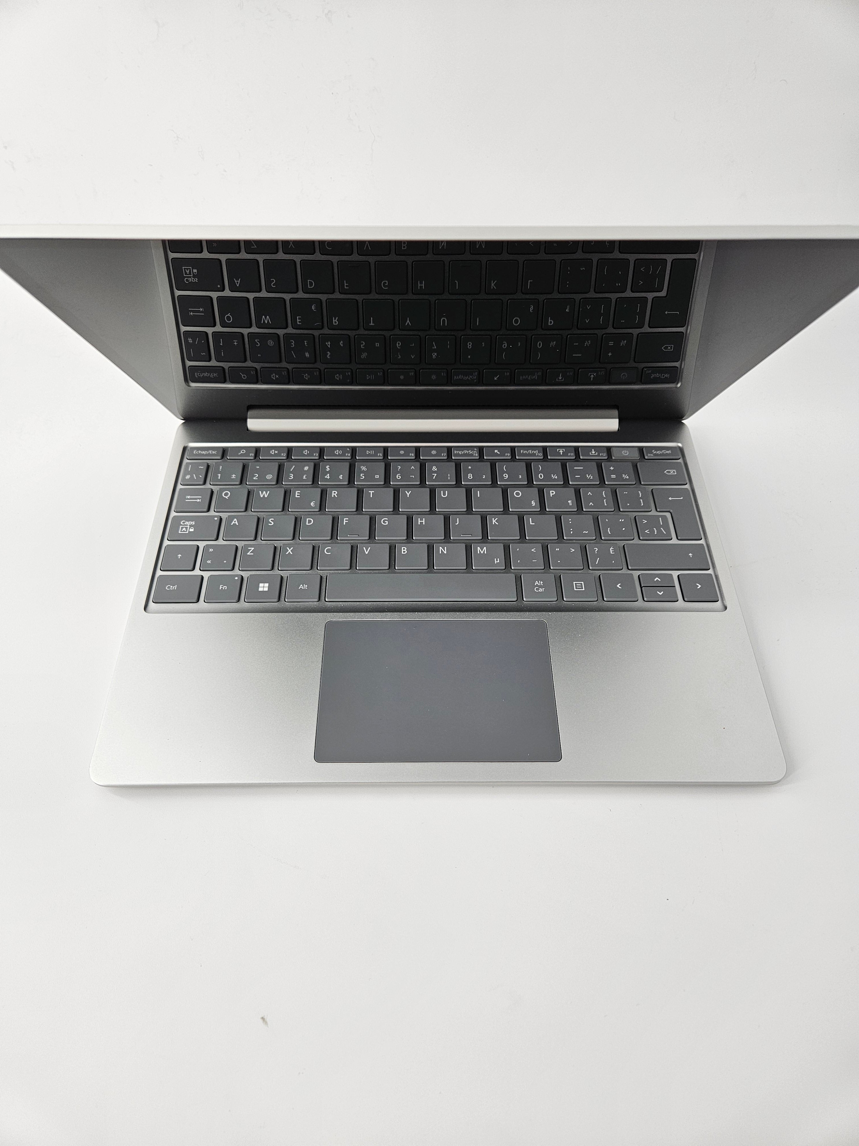 Microsoft Surface Laptop Go 2 Core i5-1135G7 2.4GHz 16GB 256GB 12.4" Touch W11P